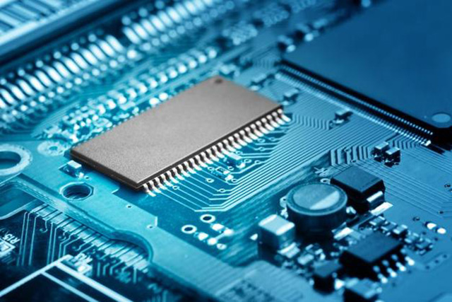 回收瑞薩特定應(yīng)用時鐘：PCI Express 時鐘、處理器時鐘、實(shí)時時鐘